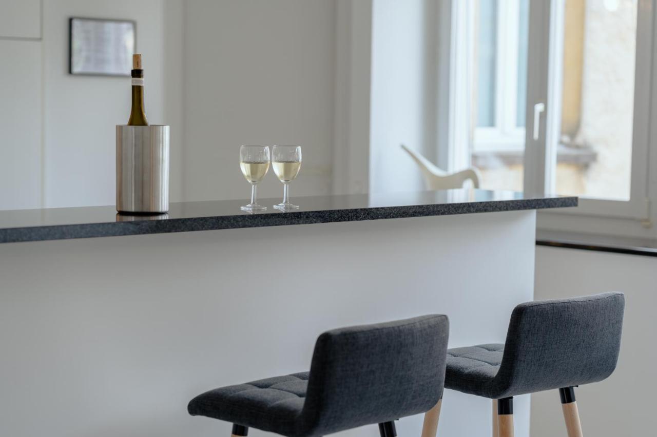 Apartment In The City Center With Free Parking Bienne Extérieur photo