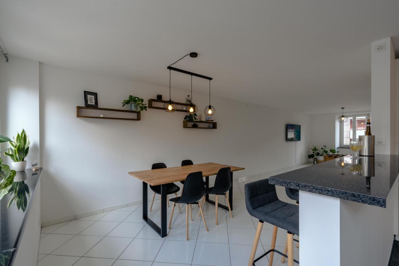 Apartment In The City Center With Free Parking Bienne Extérieur photo